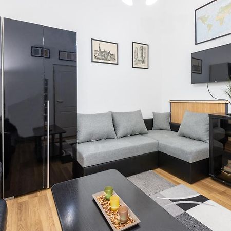 Inside Edge Apartment Boedapest Buitenkant foto